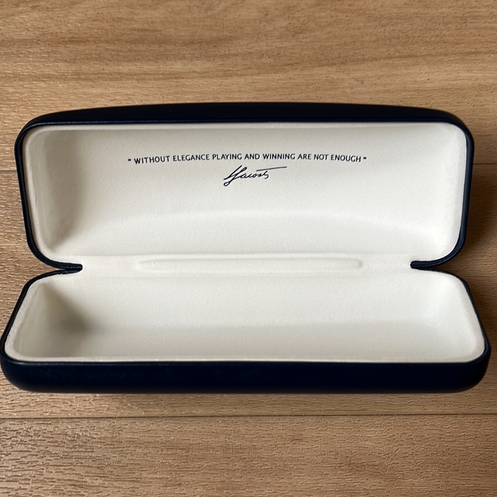 Lacoste Sunglasses Case - Picture 5 of 7
